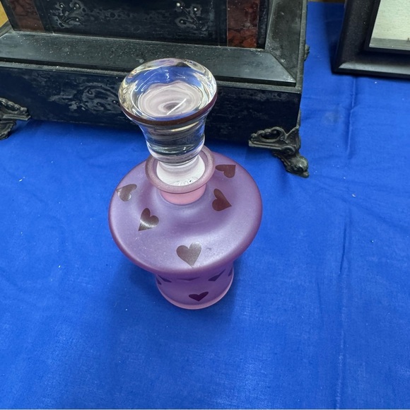 Royal Limited Crystal Glass Perfume Bottle Brushed Pink Burgundy Hearts Empty - Picture 3 of 8